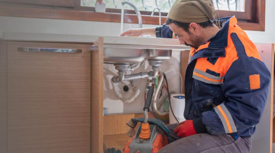 Expert burst pipe repair services in Illinois City, IL
